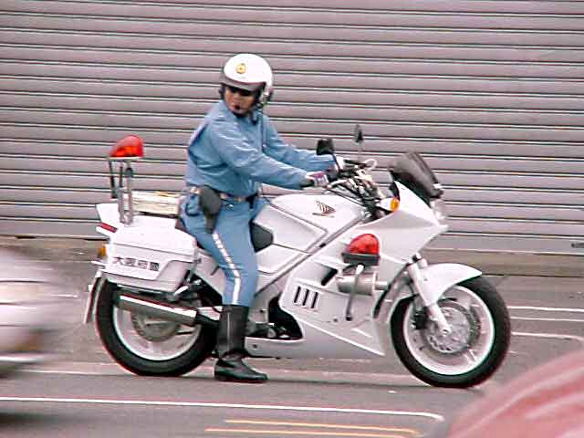 VFR 750 police